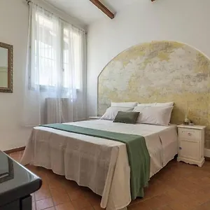 Casa Con Giardino Esclusivo In Piazza Trento Trieste Ferrara